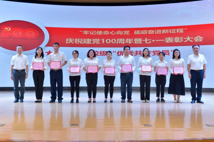 2021-11-29 13:28:11.988000