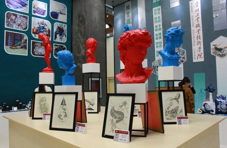 2021-11-28 16:42:09.993000